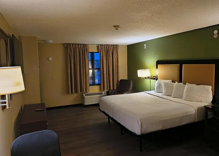 Extended America - Chicago - - I-90 Hotel Schaumburg