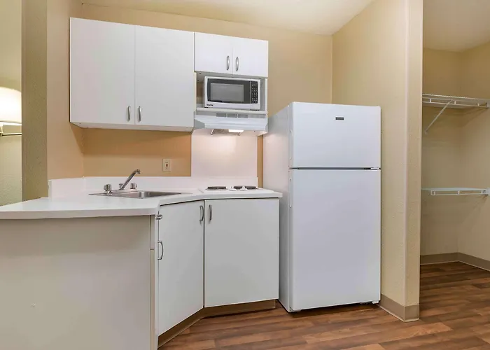 Extended America - Chicago - - I-90 Hotel Schaumburg