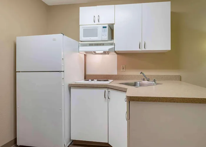 Extended America - Chicago - - I-90 Hotel Schaumburg