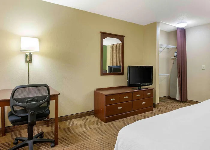 Hotel Extended America - Chicago - - I-90