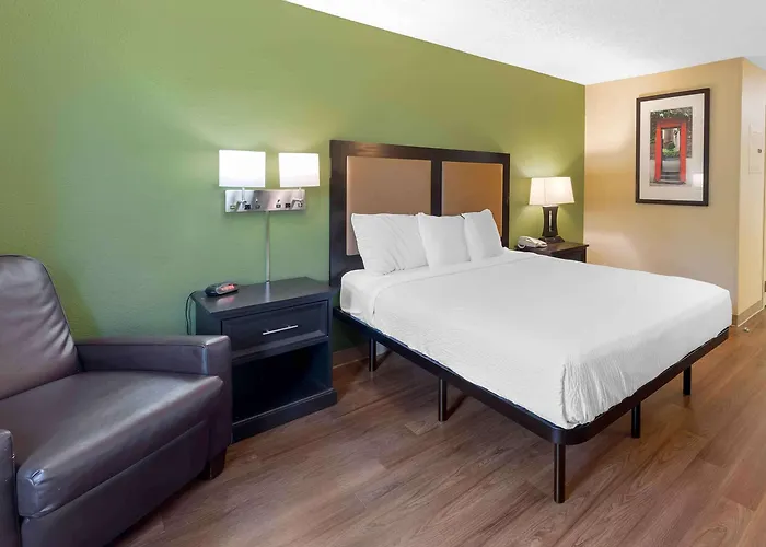 Hotel Extended America - Chicago - - I-90