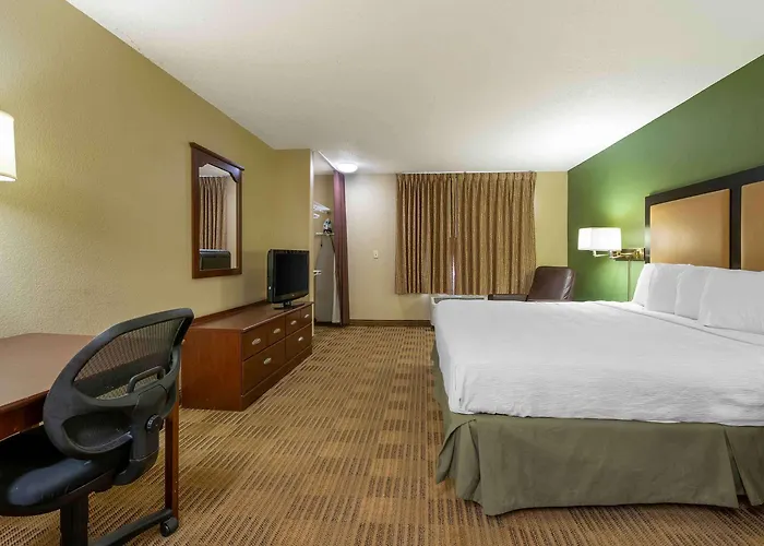Hotel Extended America - Chicago - - I-90