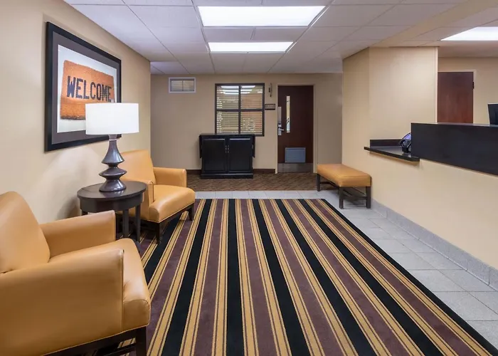 Extended America - Chicago - - I-90 Hotel Schaumburg